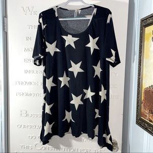 Lularoe Perfect Tee 3x - Black w/ stars -EUC